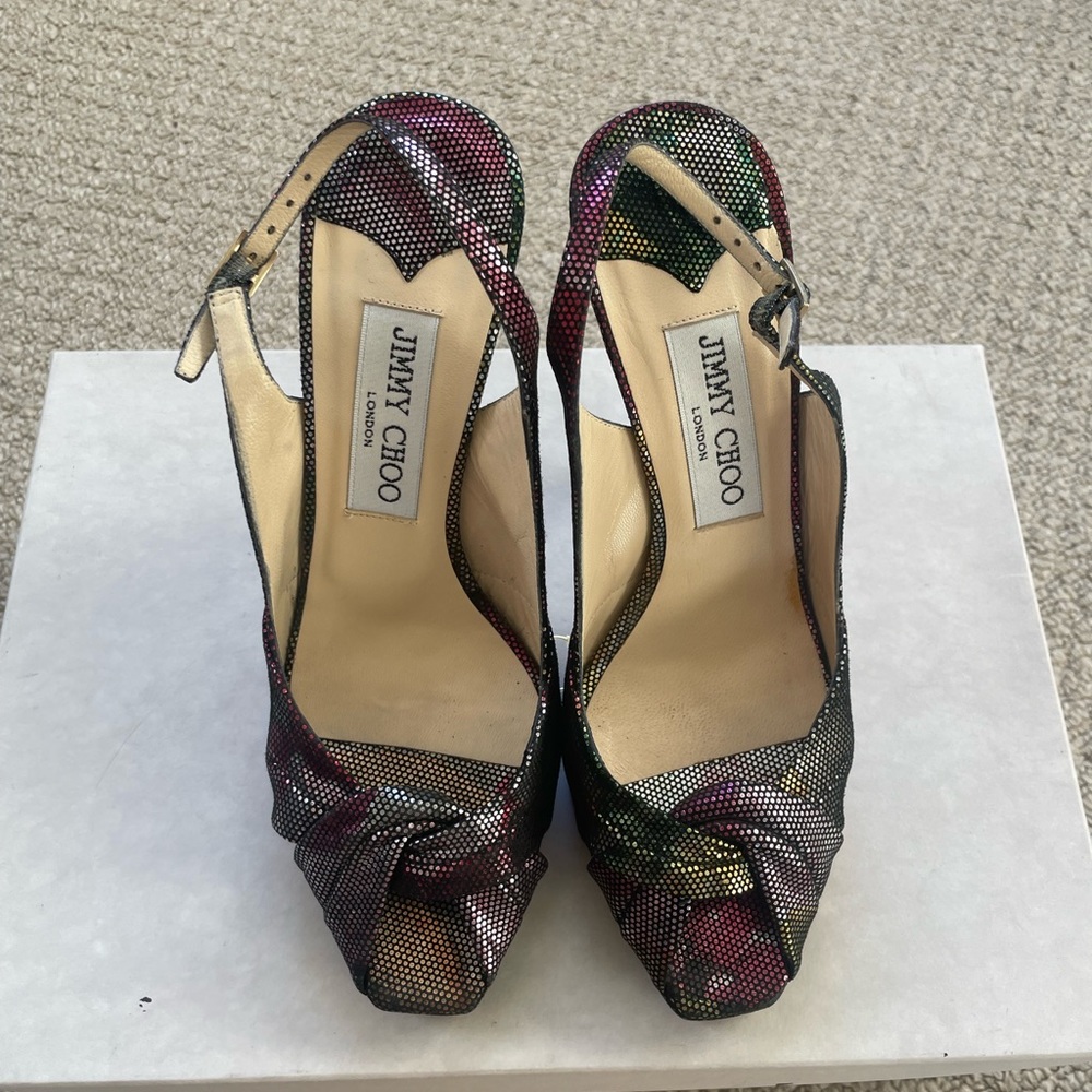 Jimmy Choo Andrea heels in the color Antique Silver!